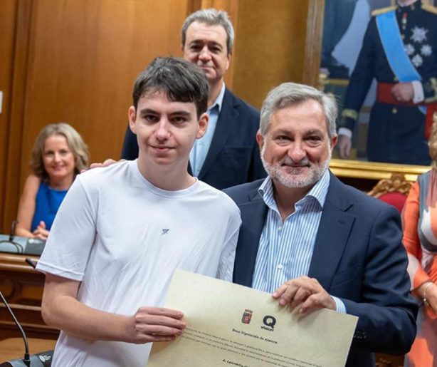 becas-laurentiu becas-laurentiu
